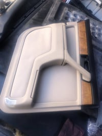 غرفة سيارة • مجمع مشن • لون بيجي