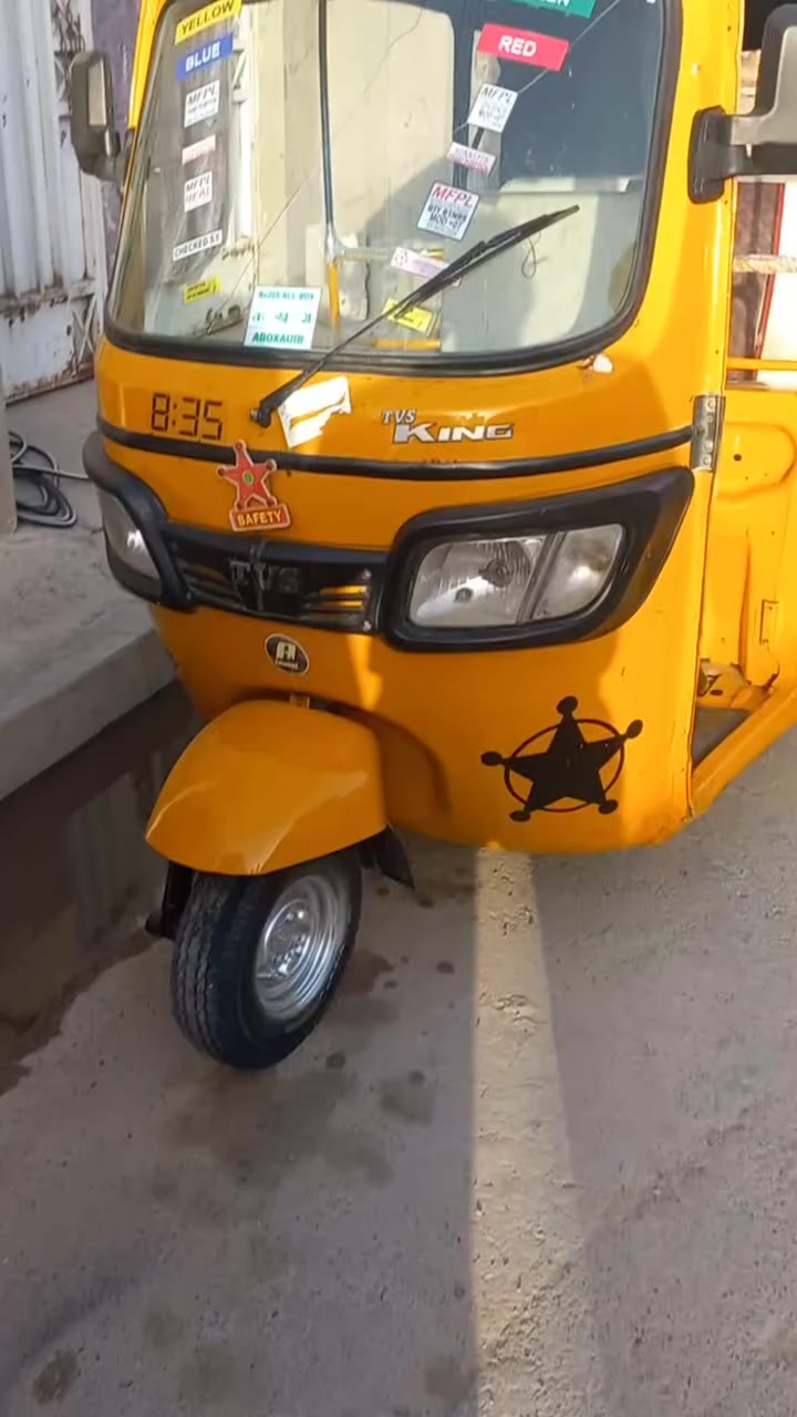 للبيع تكتك تي في اس موديل ٢٠١٩ السعر ٤مليون وبيها مجال العنوان بغداد حي النصر *********** واتساب
