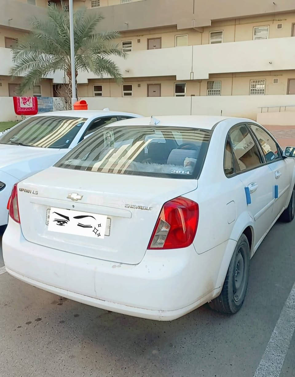 السلام عليكم ورحمه الله سيارة اوبترا للبيع2014 رقم بغداد الجديد السيارة خير من الله وجديدة بمعنى الكلمة مال جناي  مابيهة اي نقص وسونارهة مرفوق بالصور السعر 92 وبيهة مجال حك الجية للاستفسار ***********
