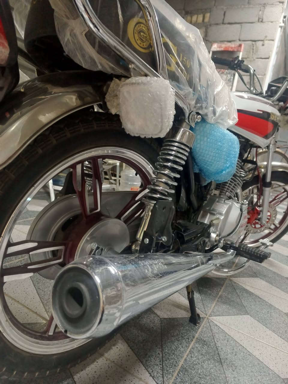 السلام عليكم دراجة سيفان 2026 للبيع صارلي اسبوع من اخذته ماشيه 2 كيلوا فقط السعر 800 قفل للشراي الاتصال على هذا الرقم
***********
