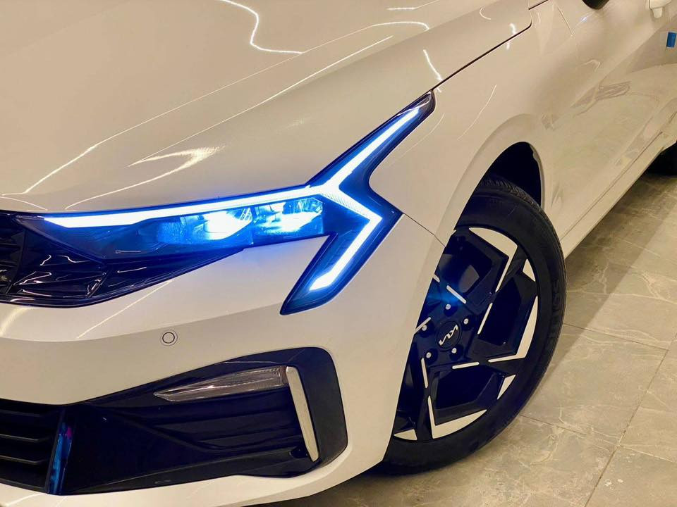 كيا K5 خليجي 2024 ضمان شركة( خمس سنوات)
مكفول كفالة عامة 
ماشي/20,000Km
محرك/2500

🟪 السعر  ١٩٠ ترهم قسط مقدمه ٧٠ ورقه مكاني بغداد 

فول مواصفات 
بصمة
بانوراما
شغال
ليد أمامي و خلفي 
حساس امامي و خلفي
شاشة كبيرة 
كيج إلكتروني 
كشن جلد
كشن كهرباء 
داخل بيجي
تبريد قتعطين 
صندوك ذكي 
تحكم و تعديل سرعة
درايف مود
اتو هولد
تحويل وكالة نفس اليوم 
رقم و سنوية جدي

رقم صاحب السيارة:***********
