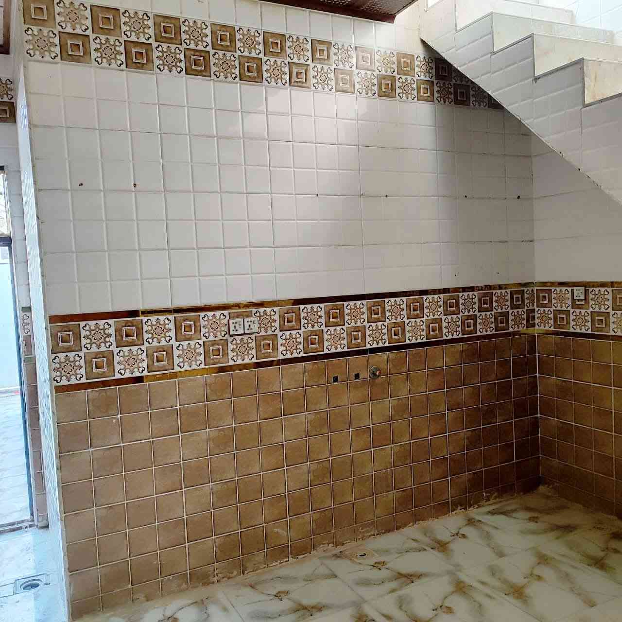 ((«بلاش😘 بلاش»))
يا الله بيت للبيع 100م 

سعر 26💵😍معه مجال 

العنوان  نجف الاشرف مقابل قرية الغدير الاولى شارع الصب عمود 270🛣 شارع المؤسسه

***********
