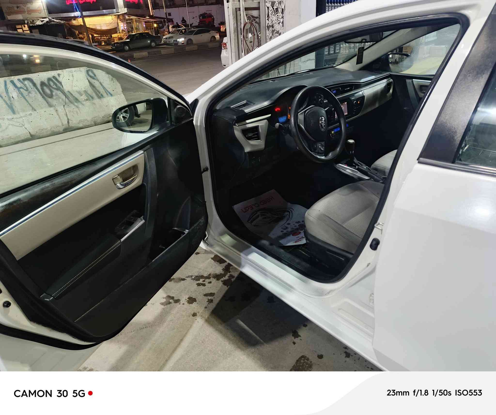 السلام عليكم البيع كورلا 2014 
جاملغ وبنيد فقط قطعتين
محرك كير صدر كله جديد
115 
***********
