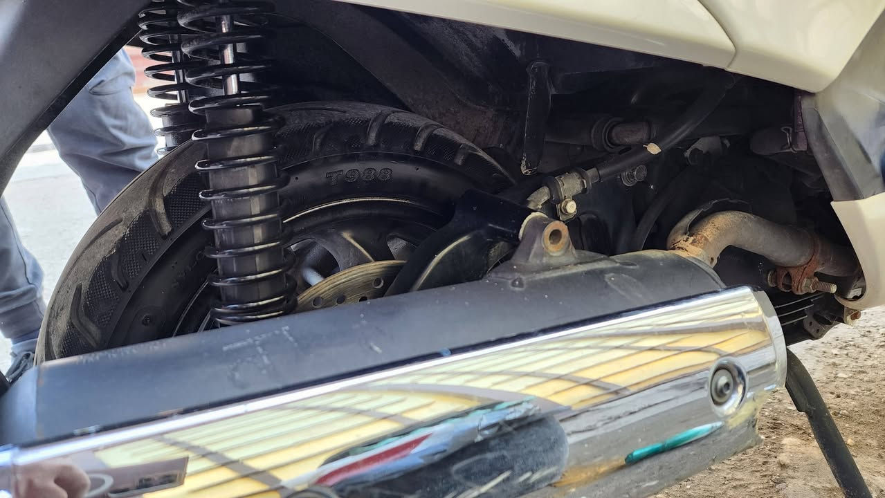 دراجة فورزا 08 عمية بلاد كاملة مابيهة اي نقص نضيفة جدا مامفتوح بيهة برغي تايرات جديدة ستاند حساس يدات تدفئة نكرة سلف السعر مليون ونص للاستفسار ***********
