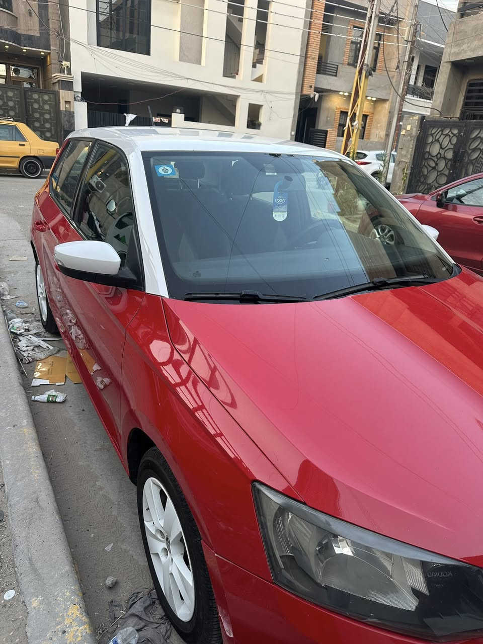 سلام عليكم بيع سريع 
سكودا فابيا 18
ماشية 157 
خليجية بدون صبغ 
محرك 1600
اقتصادية جدا بالوقود
رقم بغداد انكليزي باسمي مكانها بغداد 
*********** متوفر واتساب 
السعر 83 ورقة
