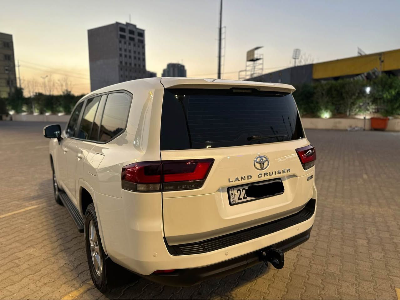 Landcruiser( 2023 GX-R)( ده ره جه ٣)
سلايت 
به سمه 
ثلاجه
كوشن كاره با
سعر: ٥٨٨$
ژماره ي موبايل:*********** أربيل, العراق
