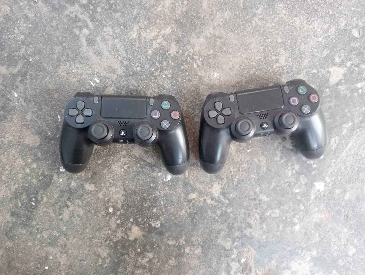 بلي 4 اون لاين 2جوستك كامل ملحقات السعر 270 وبي مجال


**إذا كنت صاحب هذا الإعلان وتريد حذفه لأي سبب، رجاءا أرسل رسالة إلى الدعم الفني**