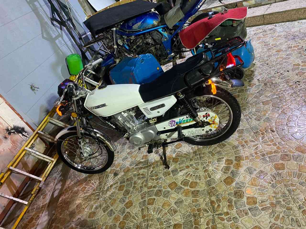 سلام عليكم دراجه ايراني نامه اوراق اوراق 7 شلامجه مديل 2019 محرك رابيدو مديل 2025 دراجه اي نقص مابيه محرك مكفول من كلشي كهربائيات كامله ولا نقص شي شلعه ومعدل شرط 120 رزانه فول دراجه كامله اي نقص مابيه رنكات جدد قفل سكان هورن رباعي كله شقال سعر 975وبيه مجال مكاني بصره ابو الخصيب رقمي ***********
