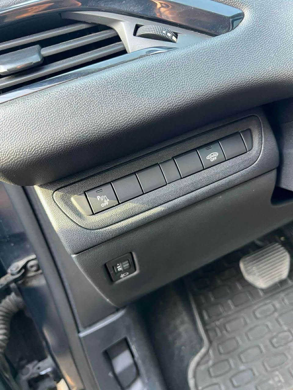 بيجؤ ٢٠٨
موديل ٢٠١٩
بي سبوغ و قه پ و قوپه 
مواسفات فوله پانؤرامايه
رقم و سه نه وي فحسي نوييه 
گيرو مه جينه به شه رته نكرايته وه 
شوين هه ولير 
رقم موبايل. *********** أربيل, العراق
