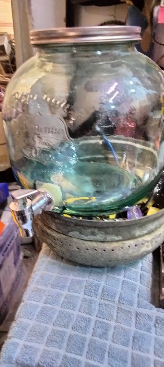 العنوان السماوه مجمع الجوادين رقم محل 12واتساب ***********
