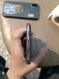 ايفونXMAX للبيع كلشي ممبدل بي على وضع الشركة انطيك بي ضمان استرجاع اذا...