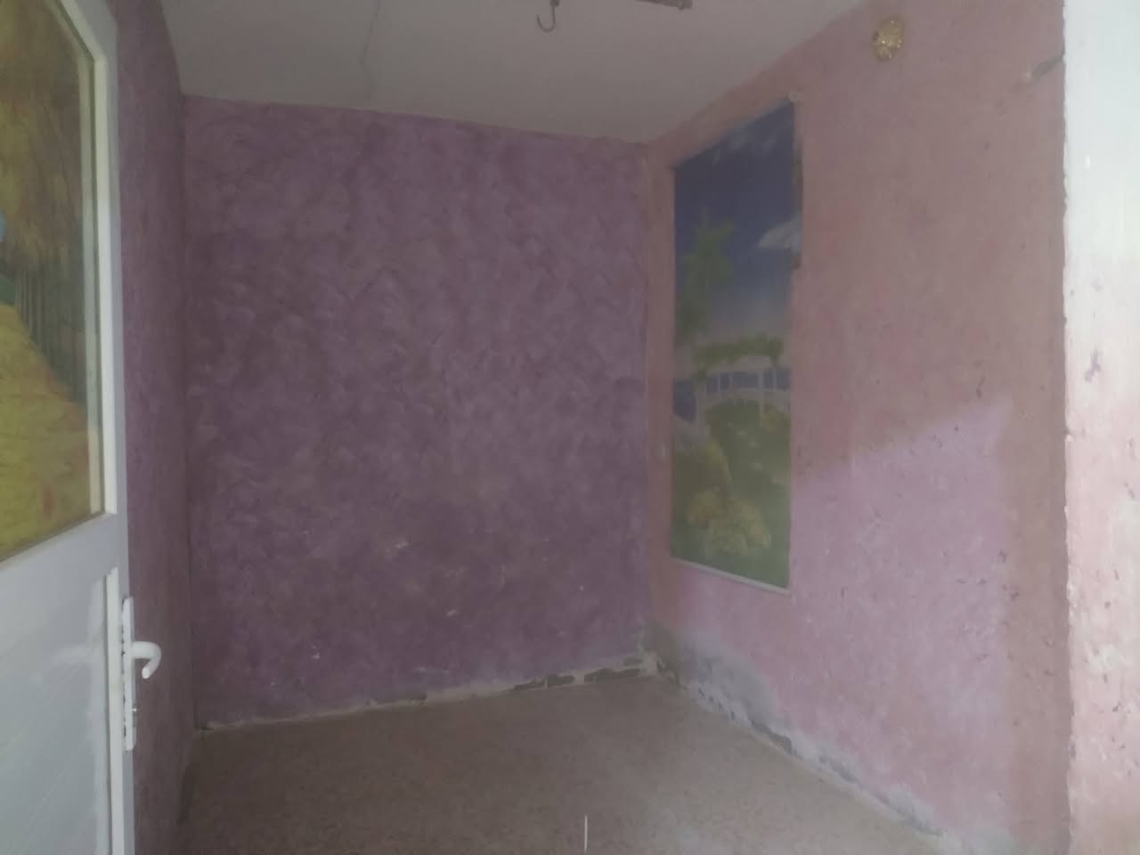 سلام عليكم يوجود بيت اللايجار جاهز ماعايز كلشي وياه  تانكلي ماي وياه هم كيزر مغسله بيت نظيف اكثر من بالصوره موقع المحااويل قريب على مدرسه فاو وهم قريب على مركز شرطه المحاويل يجار البيت 175 بيهاا مجال ***********
