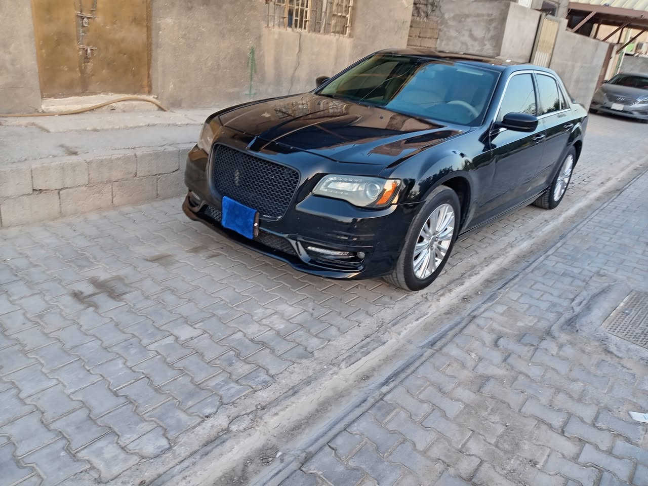 السلام عليكم 
أوبامه 2014 أدوات كفاله عامه من ضربه وصبغ وكص السياره دخول جديد كير ومحرك وحدايده مكفولات
تبريد ثلج الداخل عسلي
شاشه جبيره. سياره مابيه آي نقص
علما ان السياره أدوات صارله أشهر من طبت كفالهه عامهه عنوان السياره كربلاء السعر 85 الرقم : ***********
