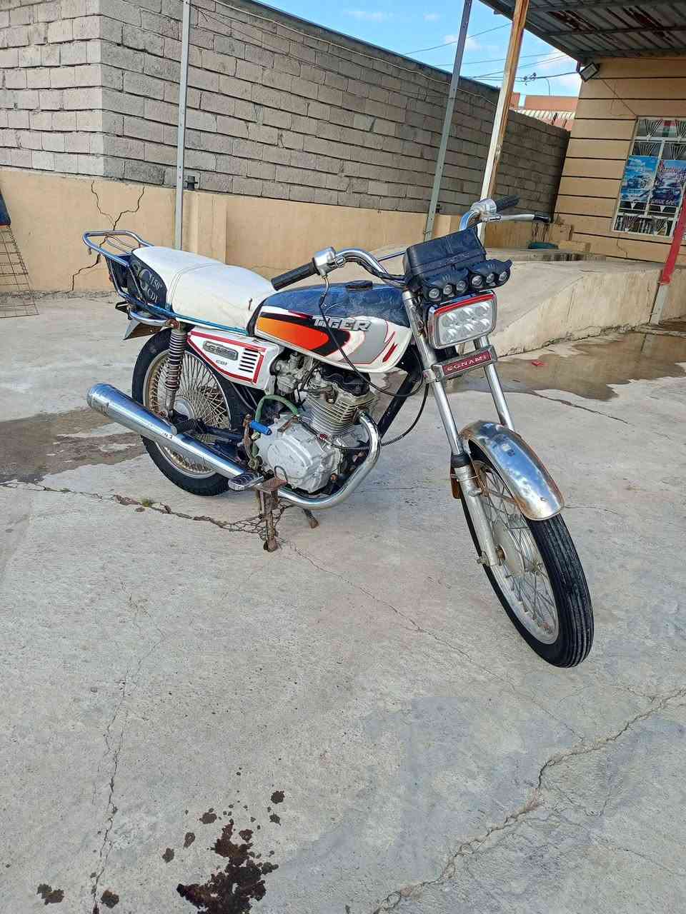 دراجه نامه للبيع  تواير جدد وياله جدد محرك معمر جديد صالنصه صراخ شعله نار دراجه ناصبه ومرتبه  الشراي يجي خاص


**إذا كنت صاحب هذا الإعلان وتريد حذفه لأي سبب، رجاءا أرسل رسالة إلى الدعم الفني**