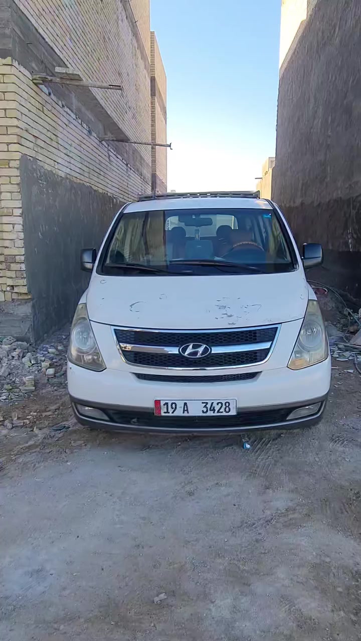 سيارة ستاركس موديل 2013 مصفرة هيئة ومرور سيارة بأسمي مكفولة السيارة للتواصل هذا رقم ***********
