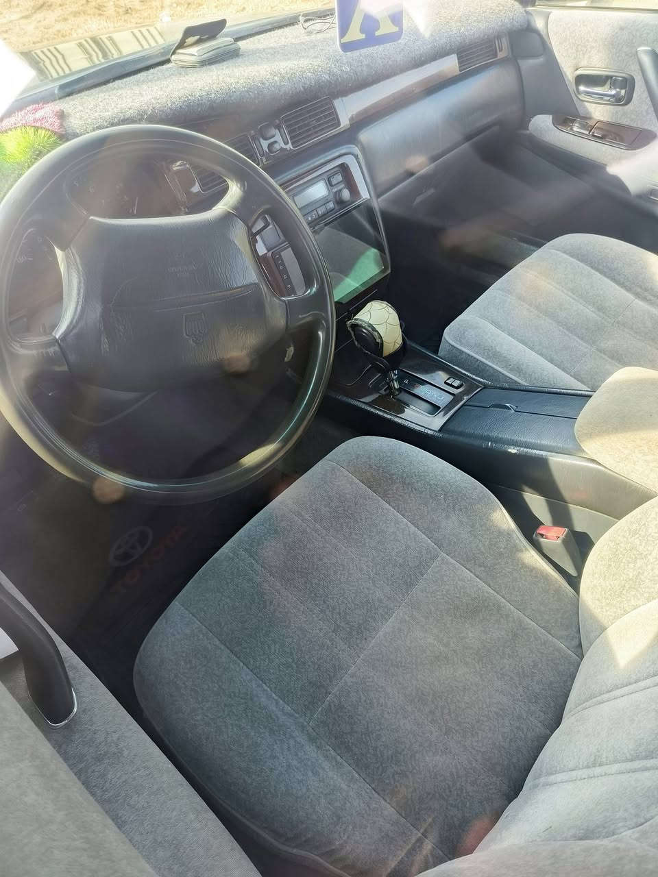 سلام عليكم راس الثور لبيع السياره كير حداديه مكينه شرط السياره مكفوله بسمي اتصل *********** العنوان الديوانيه الحمزه الشرقي عمي انشع كلبي من وره السعر 85
