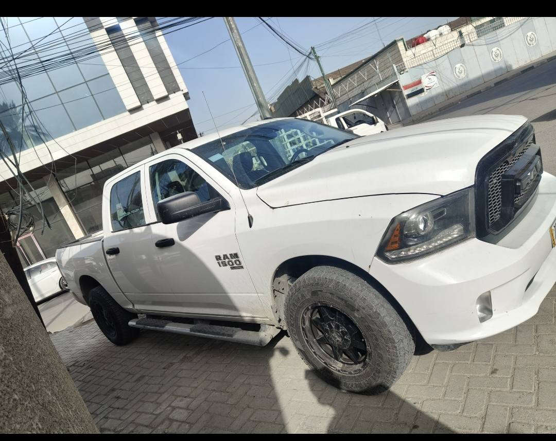 للبيع دوج رام كلاسيك 2022
المحرك 6 سلندر دفع رباعي باب طويل بدي قصير 
حادث فقط بنيد 
الرقم اربيل مواصفات عادية سبورت 
السعر 238$ بيع فقط
الاتصال 
***********
***********
