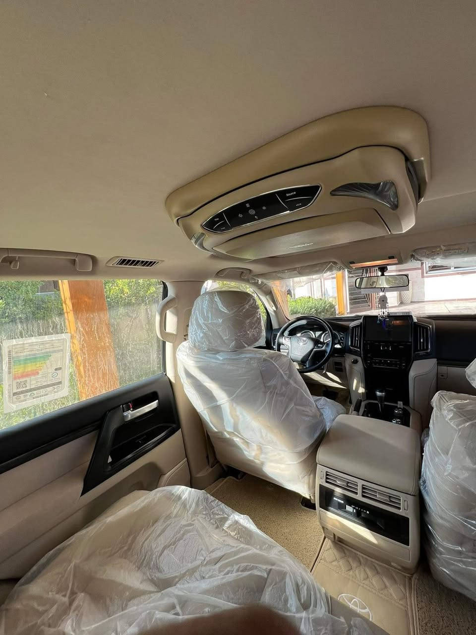 تويوتا لاندكروزر برايم (2021)🤍🔥
خليجي زيرو🇰🇼

🛣️ الممشى: 3000 حقيقي
🔢 الرقم: بغداد إنكليزي
🧾 السيارة: باسمي
🛡️ الكفالة: كفالة عامة

🔧 المحرك: V6 توين تيربو 3.5 لتر
⚙️ القير: أوتوماتيك 10 سرعات
🚙 الدفع: رباعي دائم 4×4

🛞 أنظمة القيادة: تيرين مود + كراول كنترول + قفل دفرنس
🛋️ الكشنات: جلد فاخر (تبريد ❄️ + تدفئة 🔥)
💺 المقاعد: كهرباء + ميموري
🌡️ تبريد: أمامي وخلفي متعدد
📺 الشاشة: كبيرة 12.3 إنج
🔊 الصوت: JBL
📱 النظام: Apple CarPlay + Android Auto
🔌 شحن: وايرلس
🎥 الكاميرات: 360 درجة
📡 الرادار: أمامي + مانع تصادم
🚧 الحساسات: أمامي وخلفي
🛣️ نظام المسار: الحفاظ على المسار + نقطة عمياء
💡 الإنارة: LED كامل
🛞 الرنكات: 20 إنج
🌤️ السقف: فتحة
📦 الصندوق: كهرباء

✅ الحالة: سيارة جاهزة من جميع النواحي

📮 السـعـر ✅ لايك و تعليق يصلك ع الماسنجر 📩

مكان تواجد السيارة: تواصل مع الرقم المذكور
رقم صاحب السيارة: ***********
الصفحة مكلف بالنشر
