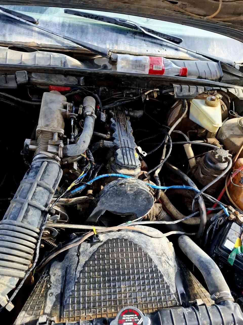 اوبل اوميكا رقم صلاح الدين موديل 1991واقع حال شغاله وبأسمي شخصيا ورقم دولي وتفريغ ثاني يوم ومكفوله من الغرامات وبيع 25ورقه وبيه مجال الاتصال ع الرقم ***********السيارة مكانها تكريت
