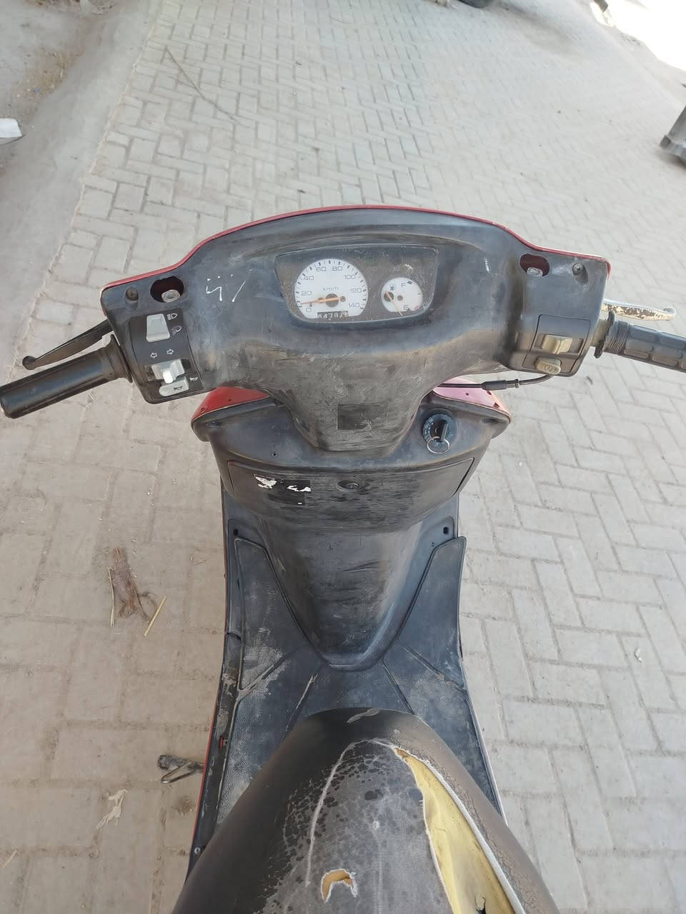 السلام عليكم دراجه للبيع دراجه نظيفه كهربائيات كلها شغاله دراجه مال جناي سعر 250 بي مجال مكان ديوانيه قضاء الشاميه ***********
