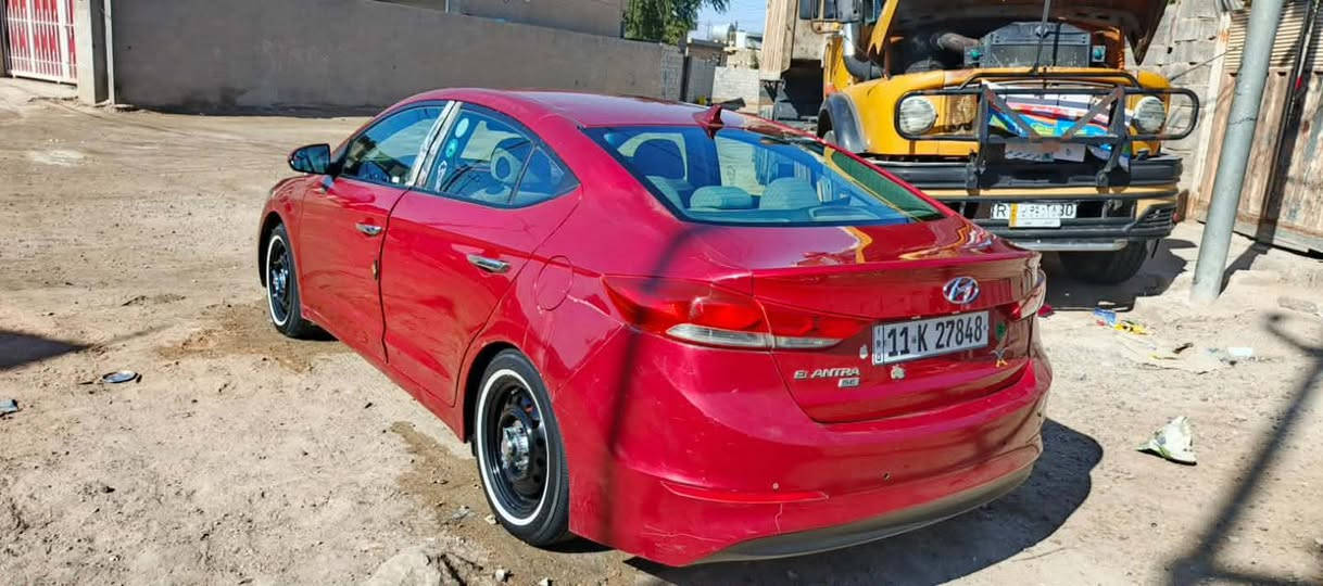 السلام عليكم 
النترا 2017 رقم بغداد الجديد باسمي (انكليزي)
سياره كير ماكينه 2000صدر خير من الله جاهزه ما بيها اي نقص 
منظومه تبريد ما بها اي نقص 
سياره حادثها بيبان سرقه بامريكا مبدلات فقط
وبالعراق بيها جاملغ خلفي الصبغ  ولدوسه ايضا بيها صبغ 
السعر : 109
العنوان  : بغداد ابو غريب.***********
