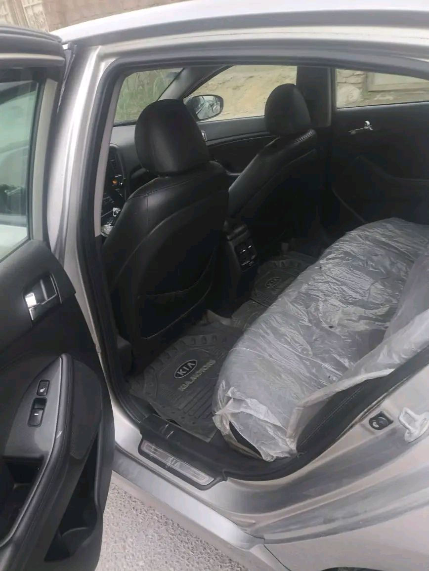 للبيع اوبتما امريكي مديل 11 حادث جامرلغ خلفي + قبق جنطه امبدل ابلاد فقط الباقي كفالة كما في السونار 
 فول مواصفات للاخير. 
بصمه تشغيل + ابواب 
فتحة سقف 
كشن كهرباء 
تبريد تدفئة بالكشن + تبريد تدفئة شغال شرط
شاشة اندرويد فول سلاسه + كامرة فول HD
محرك 2000 توربو معلي گازكيت فقط مكفول من النضيح والبخار
كير كفاله من كلشي
حادث خلفي جامرلغ وقبق الجنطة امبدل ابلادي 
سنويه بأسمي لل 27 رقم دولي. كربلاء 19
صدر + دبلات جديد 
العنوان كربلاء 
السعر 110فقط مع المجال ان شاءالله 
للاستفسار اكثر ***********
