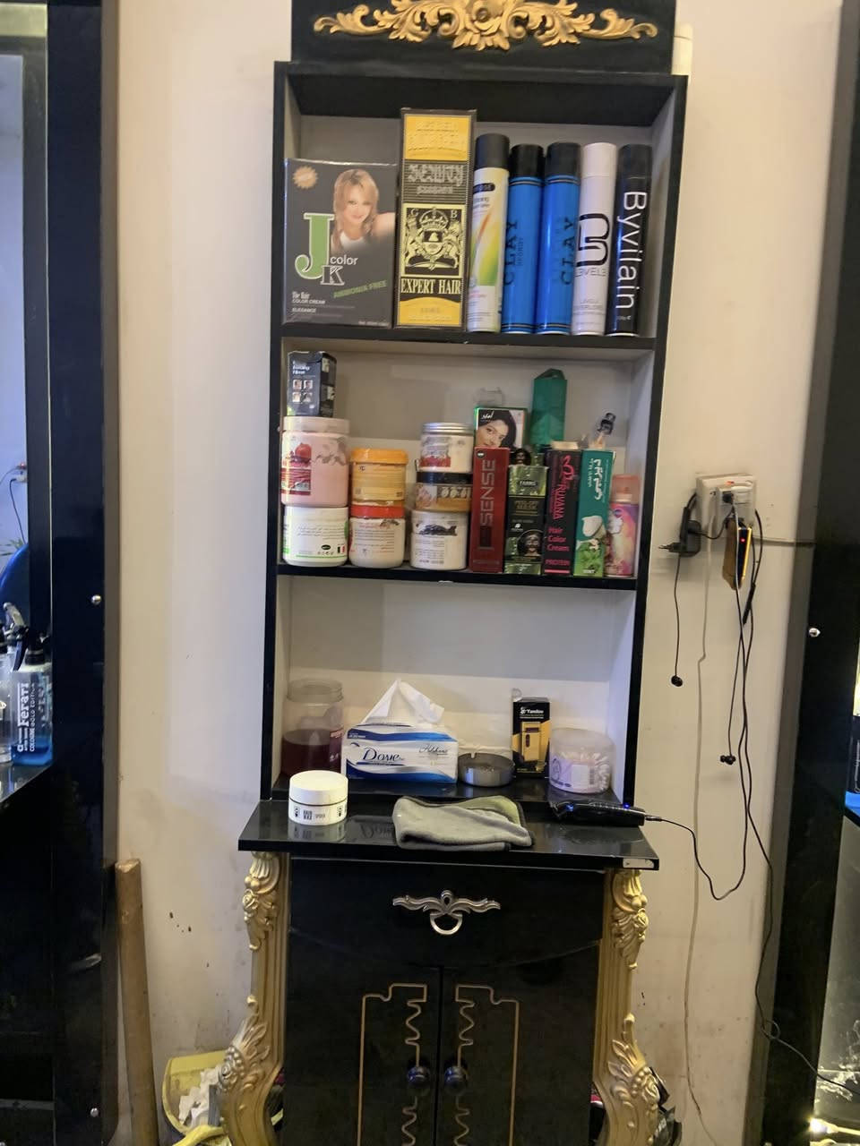 السلام عليكم مرايات مع باترينه للبيع
مرايات عدد ثنين 
باترينه وحده 
السعر 200 الف
العنوان بغداد المشتل شارع الزيدي
إذا يفيدنك علق واني أدخلك خاص


**إذا كنت صاحب هذا الإعلان وتريد حذفه لأي سبب، رجاءا أرسل رسالة إلى الدعم الفني**