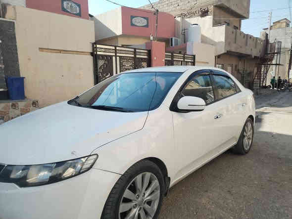 للبيع كيا سيراتو موديل 2013 رقم سليمانيه 
كير 6 نمر

اشاير بالمري
مري شفط
حساسات خلفيه + كامره
تحكمات جهتين + شفتات سرعه
تخم تايرات جديد
منظومه زنون

مكانها ديالى
السعر ٨٩ وبيها مجال
***********
