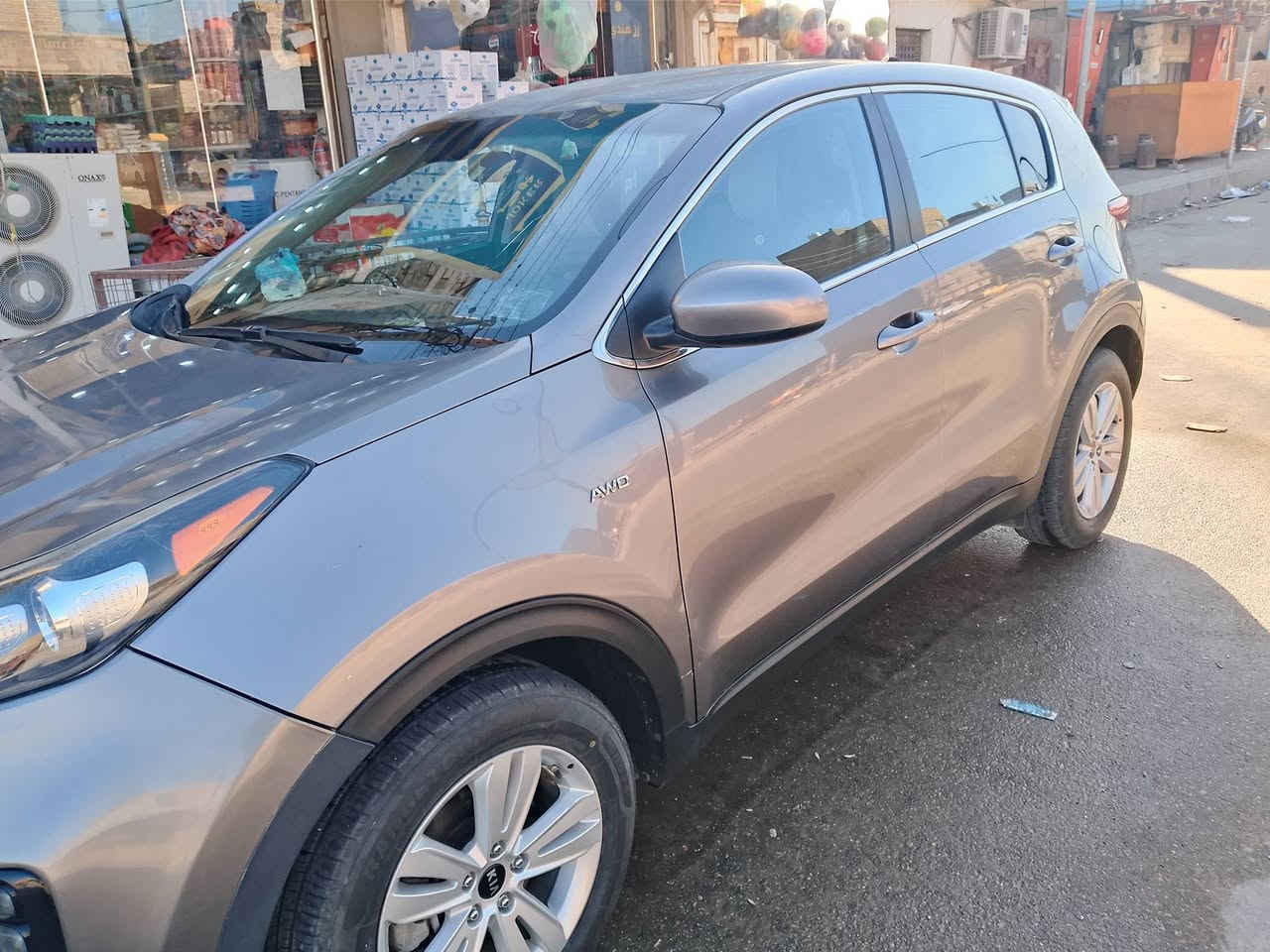 كيه سبورتج 2019 امريكي تبديل فقط بنيد بامريكا السياره جاهزه للاخير برغي نقص مابيه السياره منضومة تبريد قبل خمس تيام السياره جاهزه بمعنى الكلمه من طخم تاير من ابلكات من نوزلات من باتري من كلشي السياره بيه مواصفات كلش اهواي شرط السبير منازل  السياره فور ويل المرغوب مكاني ناصرية مركز *********** السياره حره بااسمي ماشيه 37 الف فقط
