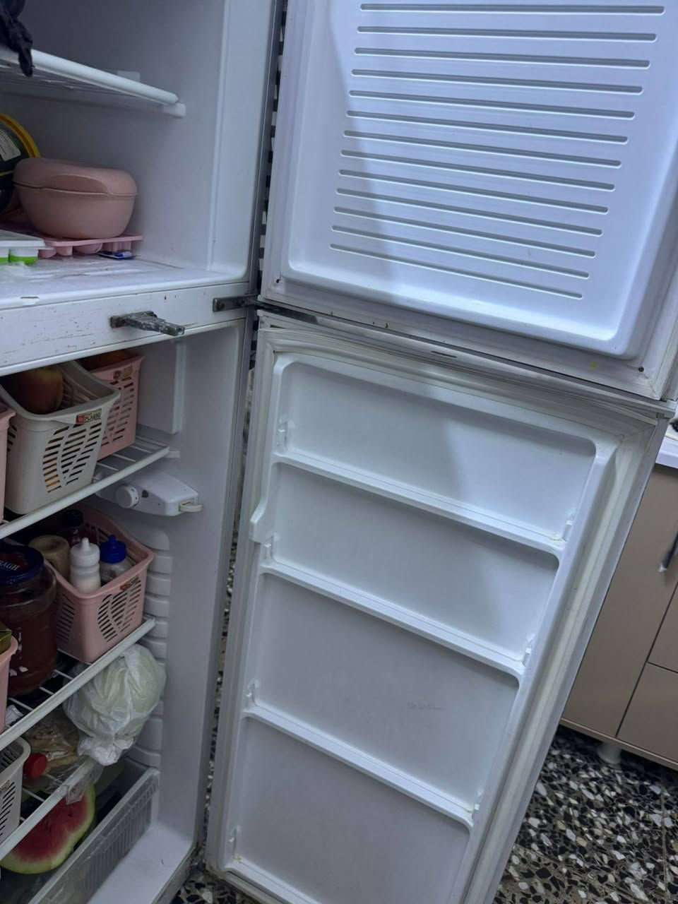 للبيع نظيفة بحي سفير ١٥٠بية مجال


**إذا كنت صاحب هذا الإعلان وتريد حذفه لأي سبب، رجاءا أرسل رسالة إلى الدعم الفني**