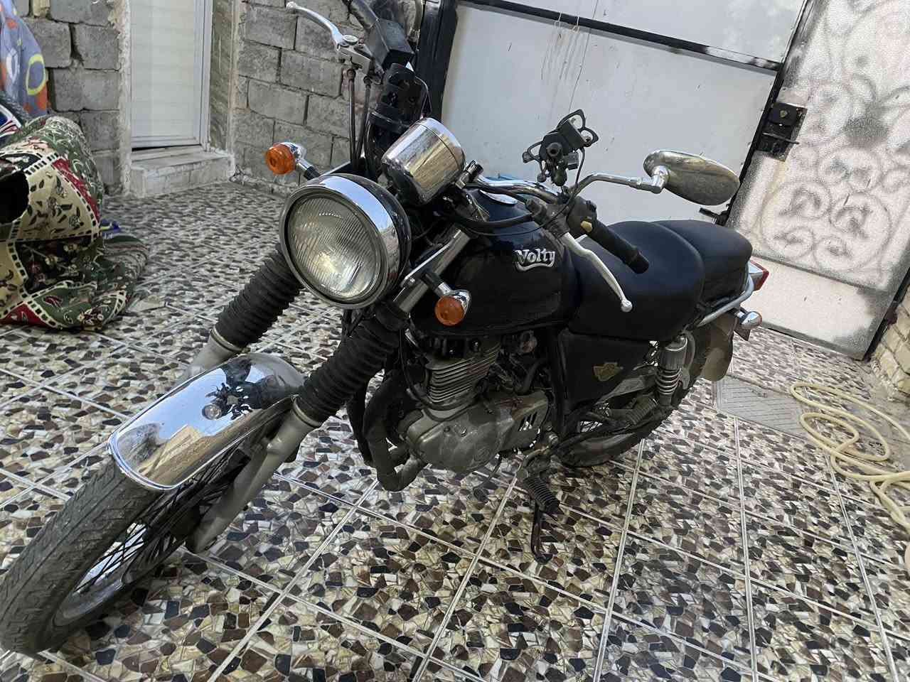 السلام عليكم 
دراجه فولتي للبيع الدراجه نضيفه وكامله من كلشي 
اي نقص مابيها 
رقم وسنويه باسمي 
السعر 22 ورقه وبيها مجال 
رقم الهاتف ***********
