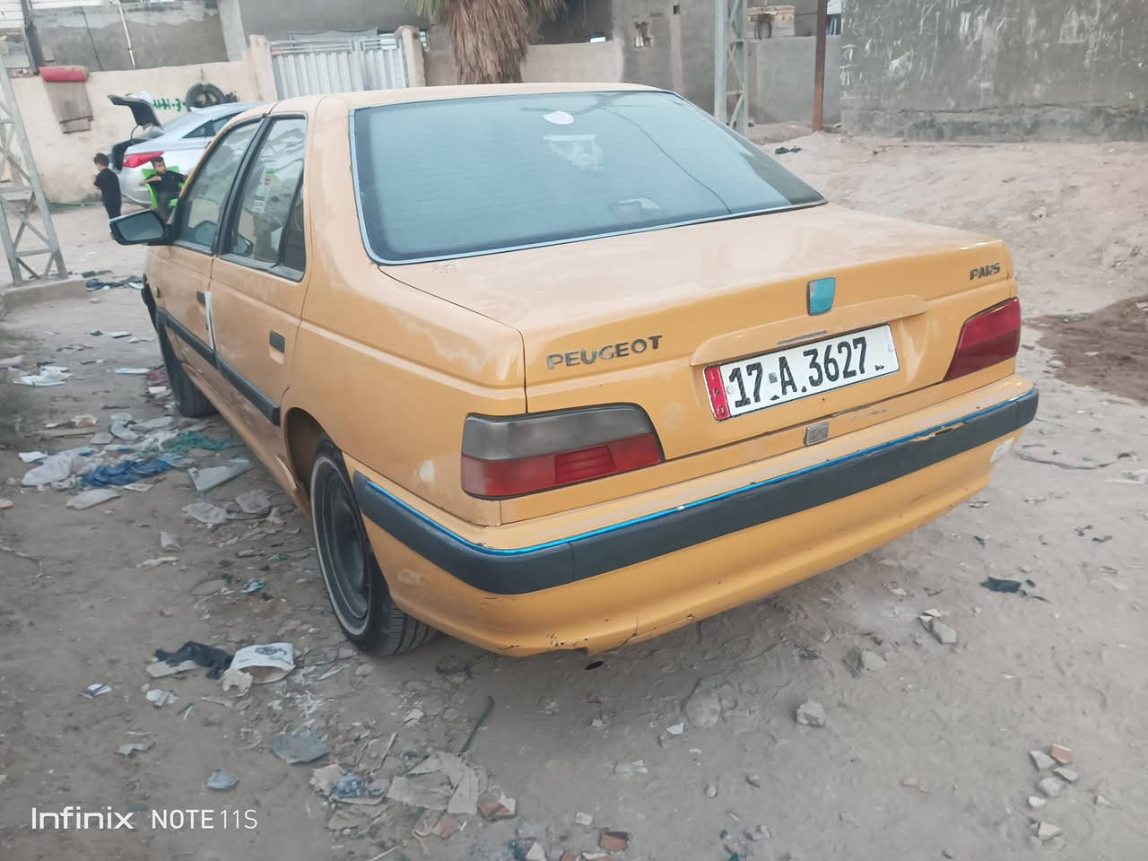 السلام عليكم بيجو بارص البيع مديل 12 مكينه وكير وحداديه وكرهبايات تخم تاير كله جديد سنويه جديد رقم مثنى مداور ثاني يوم تبريد بس غاز شرط مكفولة من الضربه مراوس اراوس حسب القناعه سعره 26 وبيه مجال سياره حلوه وجاهز تبريد نقص غاز شرط *********** مكان السياره الدوانيه غماس
