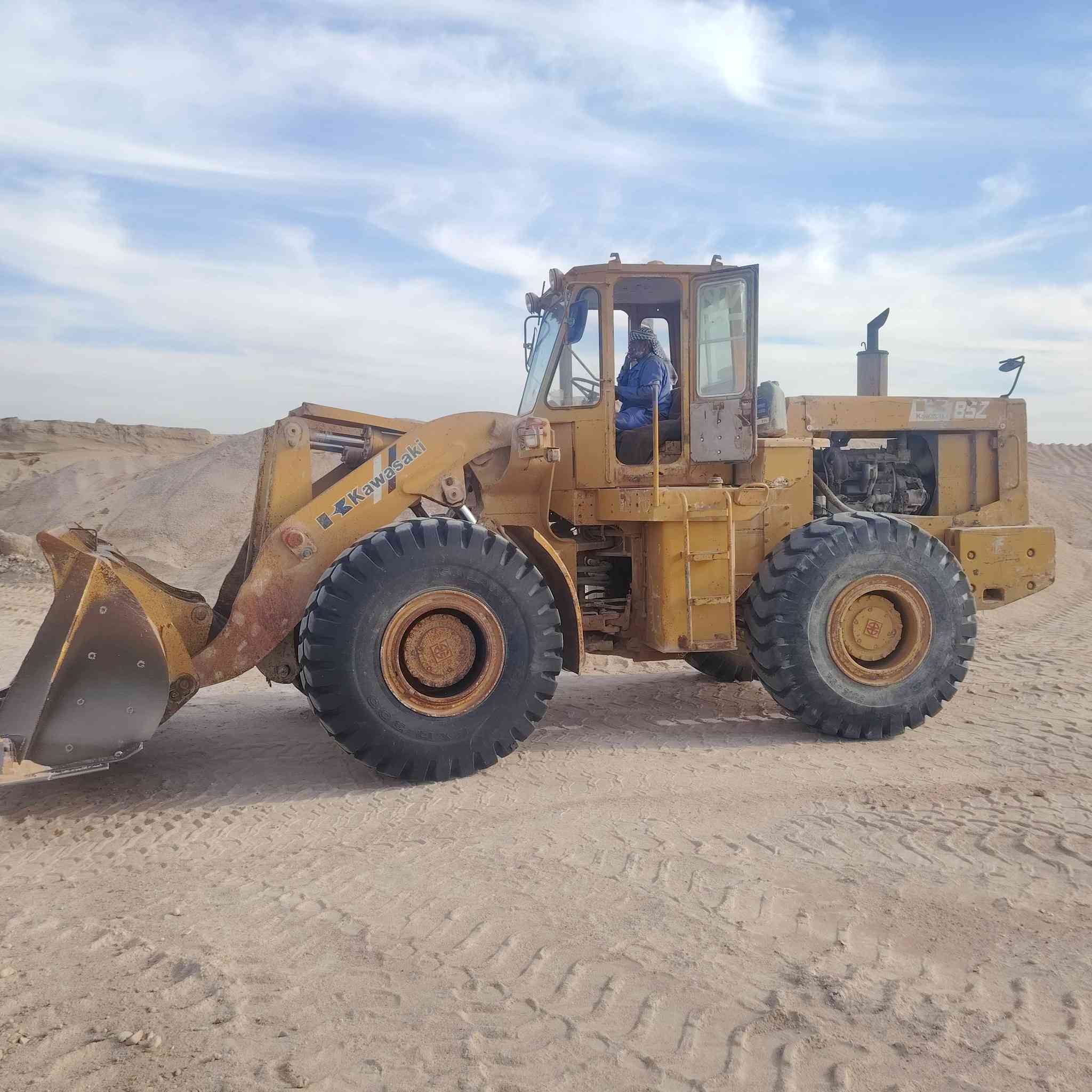 السلام عليكم شفل للبيع 85 موديل 86 محسن كير بلادي محرك مجفت نضيف جاهز للعمل استفسار اتصل على الرقم.    ***********
