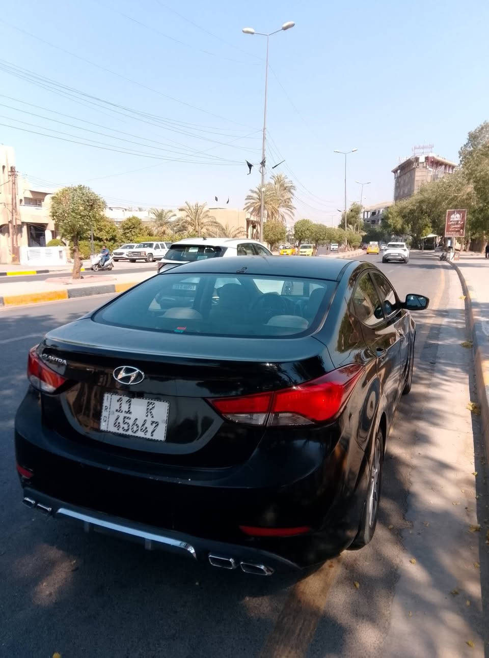 السلام عليكم 
النترا خليجي 2015
مكفولة من صبغ ولضربه بيه ملاحظات بسيطه جدا
عله وضع الشركه 
كير محرك مكفول 
السعر ١٠٠
بسمي تحويل مباشر 
مكانه بغداد الاستفسار ***********
