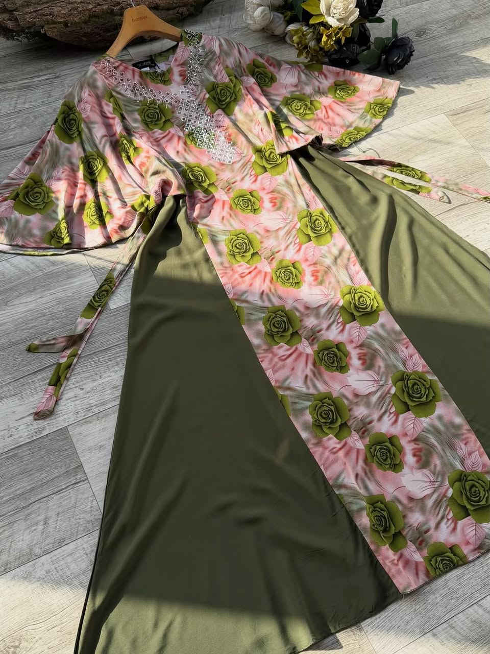 وصل كششخة العيييد 🥹🌛🌙⭐️
فيولا.. الأناقة والراحة تبدأ من بيتكِ! ✨
#دشداشة_نسائي__كلوشة
#السسسسسسعر_صااااااااااااارت_قطعة_15ألاف 
سارعوا بالحجز كمية جدااا محدودة
القياس _2xl_3xl_4xl_5xl
الخامه كشمير  درجه اولى
التوصيل الفين دينار داخل قضاء المسيب
التوصيل محافظات 6ألاف


**إذا كنت صاحب هذا الإعلان وتريد حذفه لأي سبب، رجاءا أرسل رسالة إلى الدعم الفني**