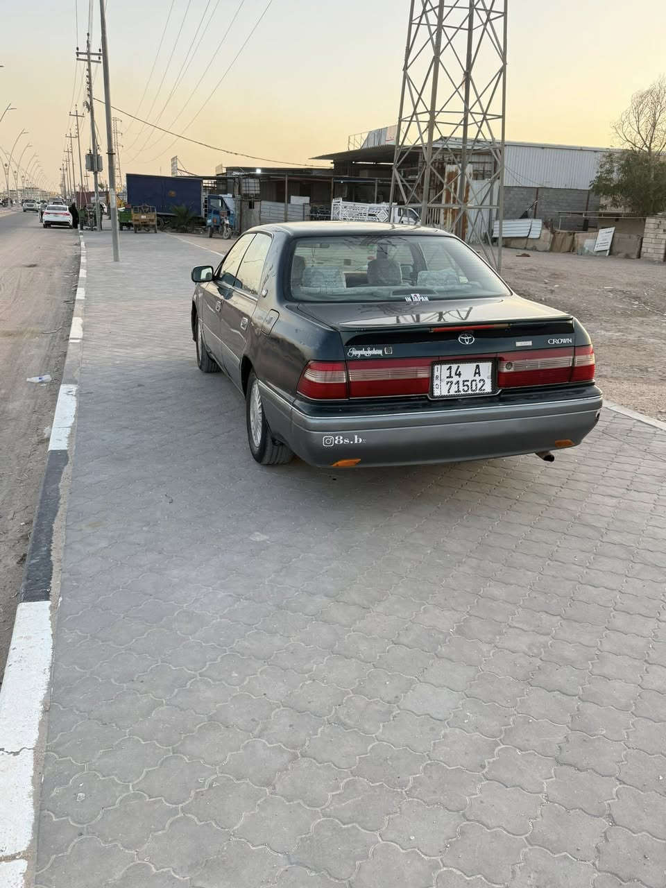 راس الثور للبيع او مراوس حسب القناعه 

موديل 1996 

محرك 3000VVT 

سنويه 2028 بسمي 

مكفوله من النقل والكصه والحادث 

فقط صبغ عام اثر جراد

مكان السياره البصره 

السعر 80 

لل استفسار .   ***********
***********.     

 متوفر واتساب
