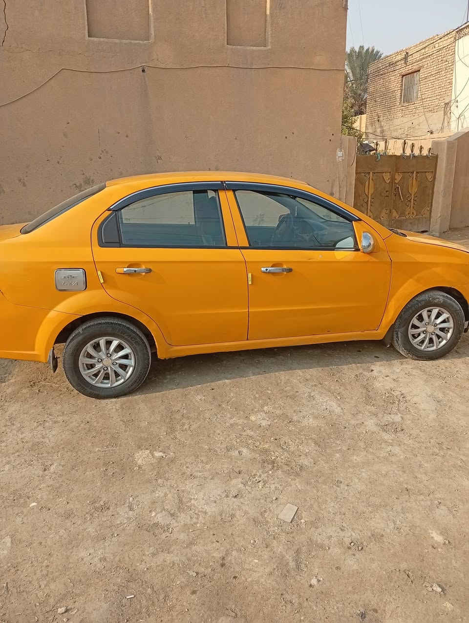 سياره افيو موديل 2007 سنويه 26مصفره هيهه وغرامات كير محرك وحداديه خير من الله السعر  44 بيه مجال مكان بابل***********
