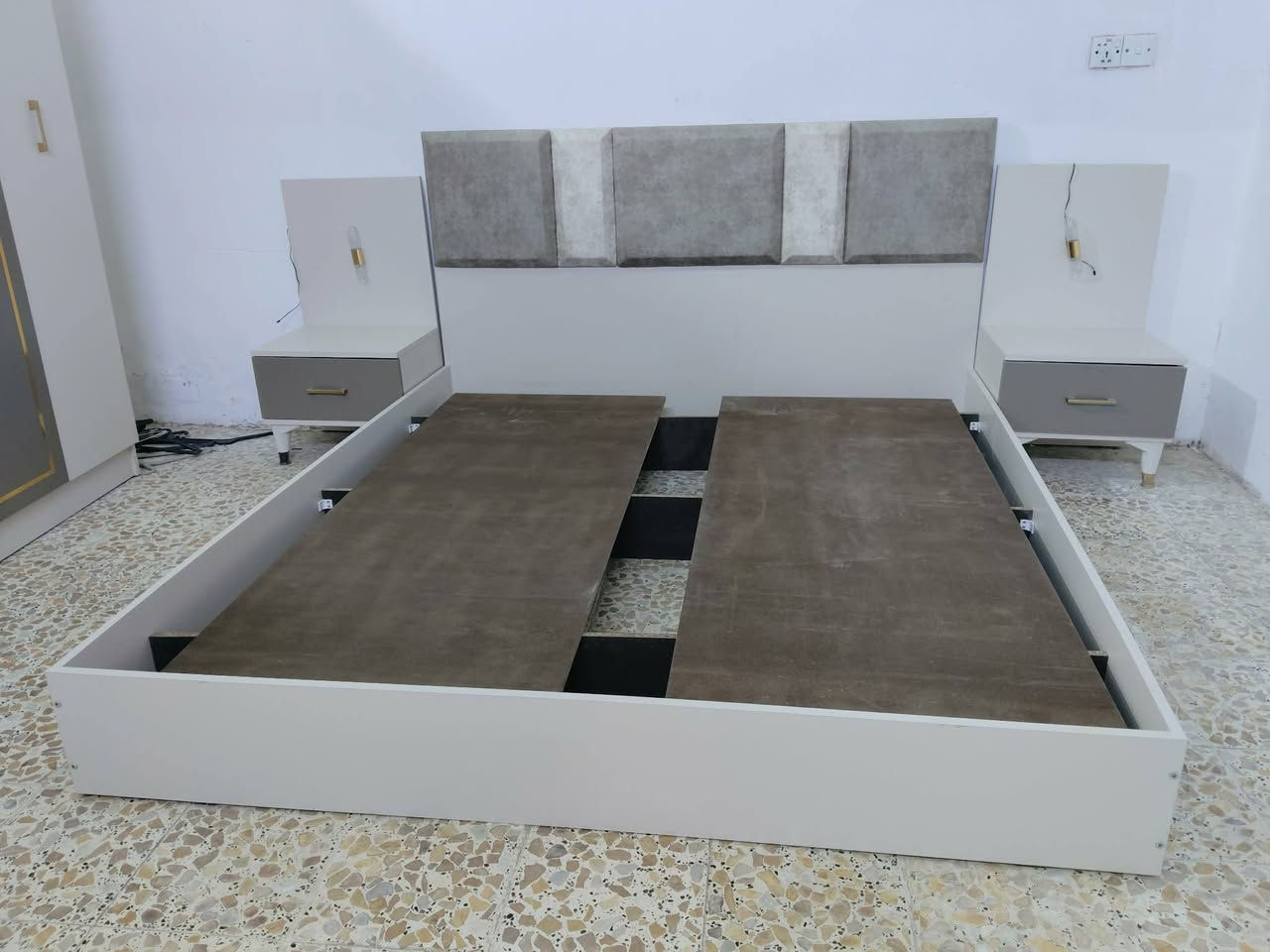 غرفة تركي نظام ابواب ❤ ✨
نظافة 95 / 100 ❤✨ 
السعر 475 مع الشد 🪛ونقل 🚙
داخل بغداد متوفر توصيل لجميع المحافظات 🇮🇶


**إذا كنت صاحب هذا الإعلان وتريد حذفه لأي سبب، رجاءا أرسل رسالة إلى الدعم الفني**