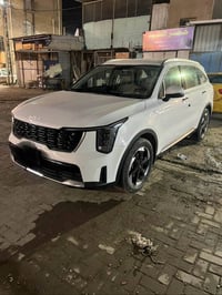 سورنتو 2024 مكينه ٤سلندر ٢٥٠٠ خليجي مكفوله ماشيه ٢٨ كرسي كهرباء جنطه ك...