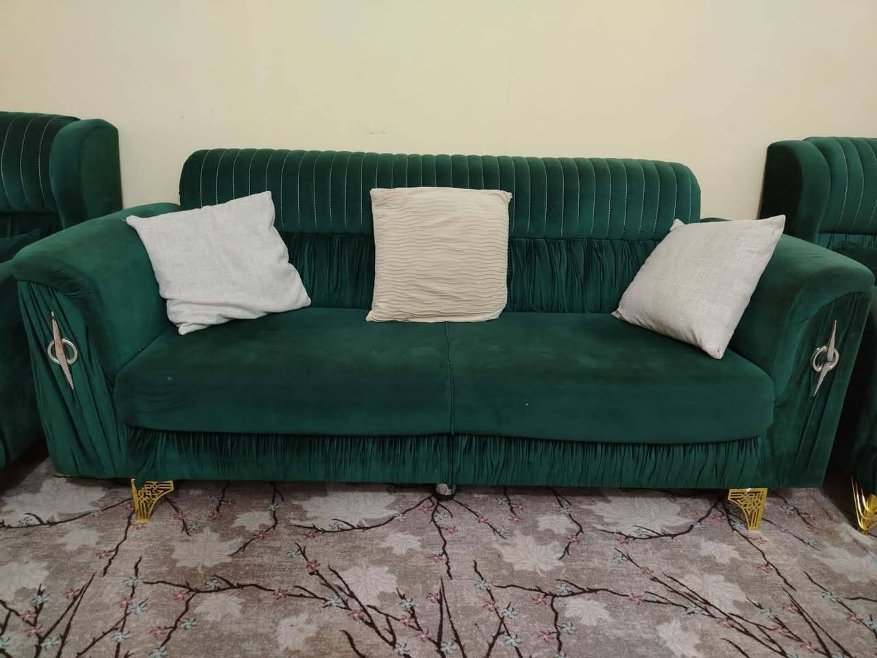 تخم للبيع مابي اي ضرر اخو الجديد مستعجلين ع البيع سعره ٤٢٥ وبي مجال العنوان بغداد


**إذا كنت صاحب هذا الإعلان وتريد حذفه لأي سبب، رجاءا أرسل رسالة إلى الدعم الفني**