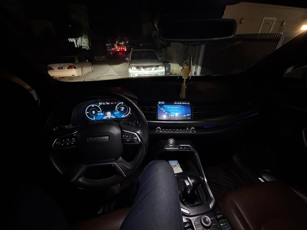 هەڤاڵ H6                                                      ‌    مۆدێل 2019                                                  ‌    فول فول مواصفات 180 هەزار ڕۆشتووە                                         بێ بۆیاخ و بێ سارد                                                     ‌  شوێن سلێمانی                                          ‌   بۆزانینی نرخ پەیوەندی بکەن                      *********** السليمانية, العراق
