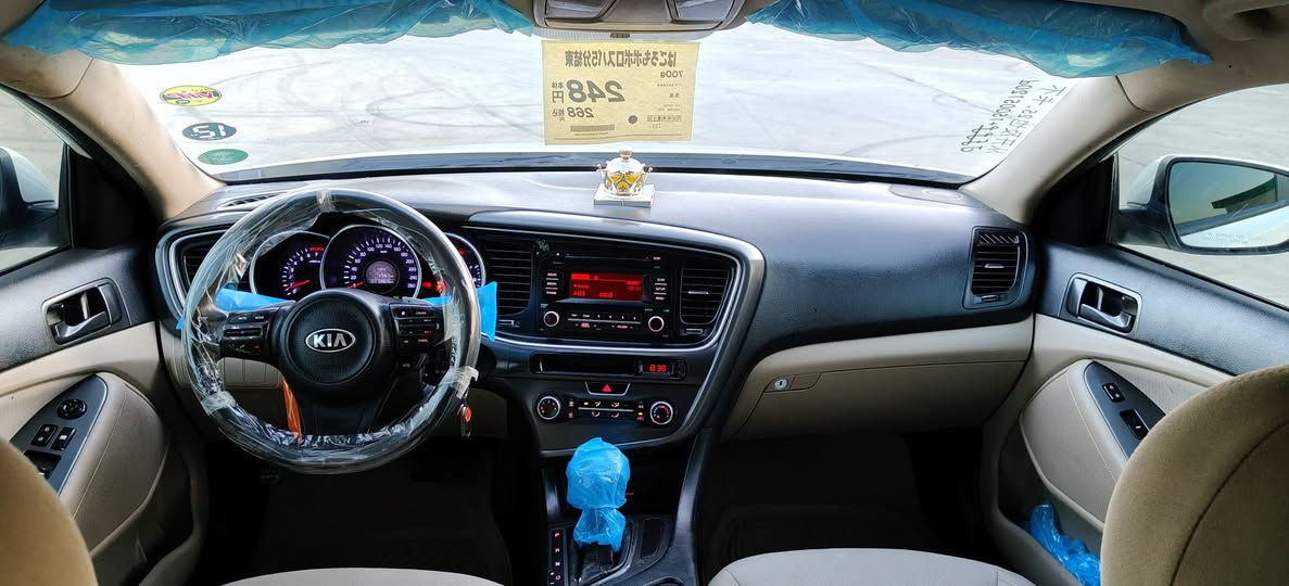 سڵاو 
KIA OPTIMA 
مۆدێل
2015 بڕاوە بۆفرۆشتن تۆمار کراوە گێڕو مەکینەی بەشەرتی فیتەر تەبریت بەشەرت ناو کرێمی  EKO گێڕ شەفت بێدەعموو لێدراو بۆیاخ تەنها نیوەی چەمەلغی پێشی بۆیاخە جگەلەو بۆیاخی نییە چوار تایەی تازە سەیارەکە 98 هه زار ڕۆشتوە بێتەقەو ڕەقە یەک دینار مەسروفی نییە هه موگیانی بەشەرت مەکینەی نەکراوەتۆ گێری تۆماتیکو عادیو،شەفتی بەشەرت کارەبای گشت گیانی ئیشەکات شوێن هه ڵەبجەی تازە قیستو قەرزوو گۆرینۆم نییە
***********
سعر55 مەجالی برایانە دار بنديهكان, السليمانية
