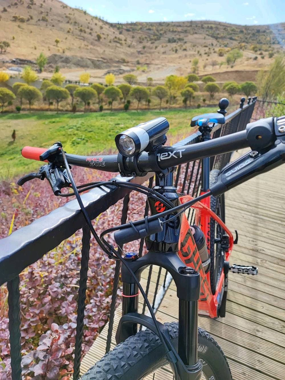 يا الله
Ghost Lector 29 M Carbon 2018
تم تخفيض السعر لان محتاج ..
للبيع اخوان بايسكل نضيف جدا مكاني بغداد
الصناعه المانيا و فاتورته موجوده 👍 
السعر : 20 ورقه
البيع وجها لوجه