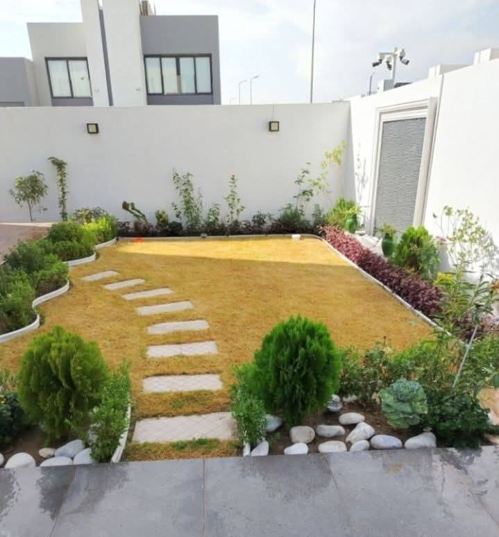 حديقتك صفراء وباهتة؟ حان وقت التغيير الجذري! 🌱
​لا داعي للقلق بعد الآن، رجّع الحياة لحديقتك بلمحة بصر مع "السماد الفوري" الأكثر فعالية.
​✅ نتائج سريعة: وداعاً للاصفرار، واستقبل اللون الأخضر الزاهي.
​✅ تغذية عميقة: يعوض العشب عن العناصر المفقودة فوراً.
​✅ سهولة الاستخدام: مفعول سحري بجهد أقل.
​اجعل حديقتك فخر منزلك من جديد! ✨
📍 متوفر الآن لدينا، اطلب الكمية التي تحتاجها عبر الرسائل أو الاتصال.***********
