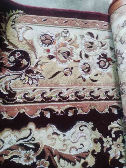 دووفه رشی  700شانە ی  ئێرانی   قیاسی 3به4ن بۆ ژورێ  4به6ئه بێ  170هه زار  له کە لار  کۆنە  ***********
