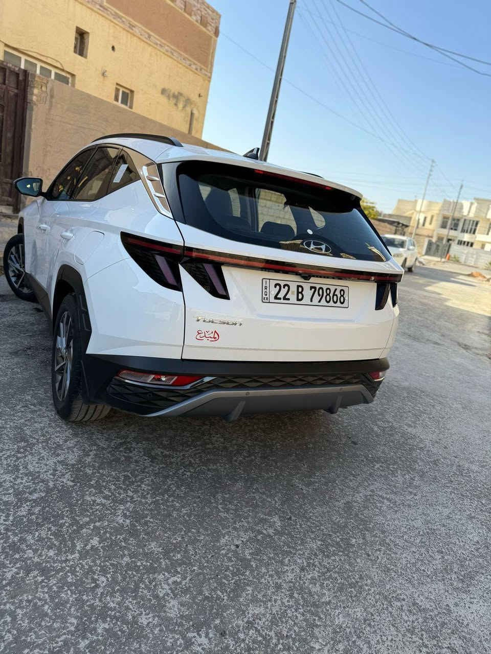 السلام عليكم
لبيع توسان 2022 
خليجي 
فول مواصفات عدا فتحة السقف والصندوق الكهربائي 
شاشة كبيرة
حساسات خارجية حساسات داخليه 
تحكم بالقيادة 
مساعدة السايق 
اوتو هولد 
أنظمة قيادة 
محرك 4 سلندر حجمه2.000
ماشية السياره 64الف كيلو 
كشنات كهرباء 
مقاعد جلد لون أبيض واسود 
السياره نظيف جدا 
حادثها شخط في الباب الخلف السايق صبغنا الشخط 
باسمي وتحويل ثاني يوم
السعر   203$
الاستفسار الاتصال على الرقم واتس إب  9647733661676+
رصيد ***********
