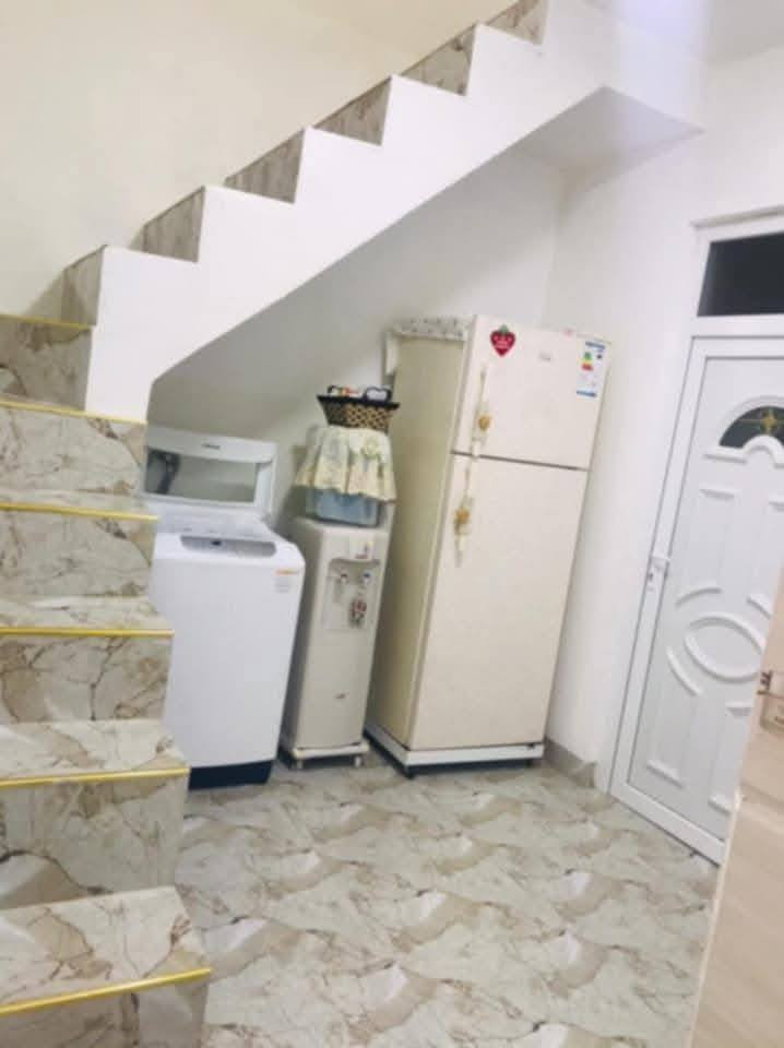 مكتب طيبة الدار للبيع سند طابو صرف حي الشيماء مساحة 135 واجهه 10 مربع الدار فول مواصفات يحتوي علئ طابق واحد متكون من غرفتين وبيتونه  تابعني وضيفني حتى تصلك كل المنشورات الجديدة نستقبل عروض البيع والشراء والايجار في اغلب اكتب تم يوصل السعر عل خاص مناطق الجانب الايسر
الاستفسار على الارقام التالية 
***********
***********هاذا الواتساب
@الجميع
