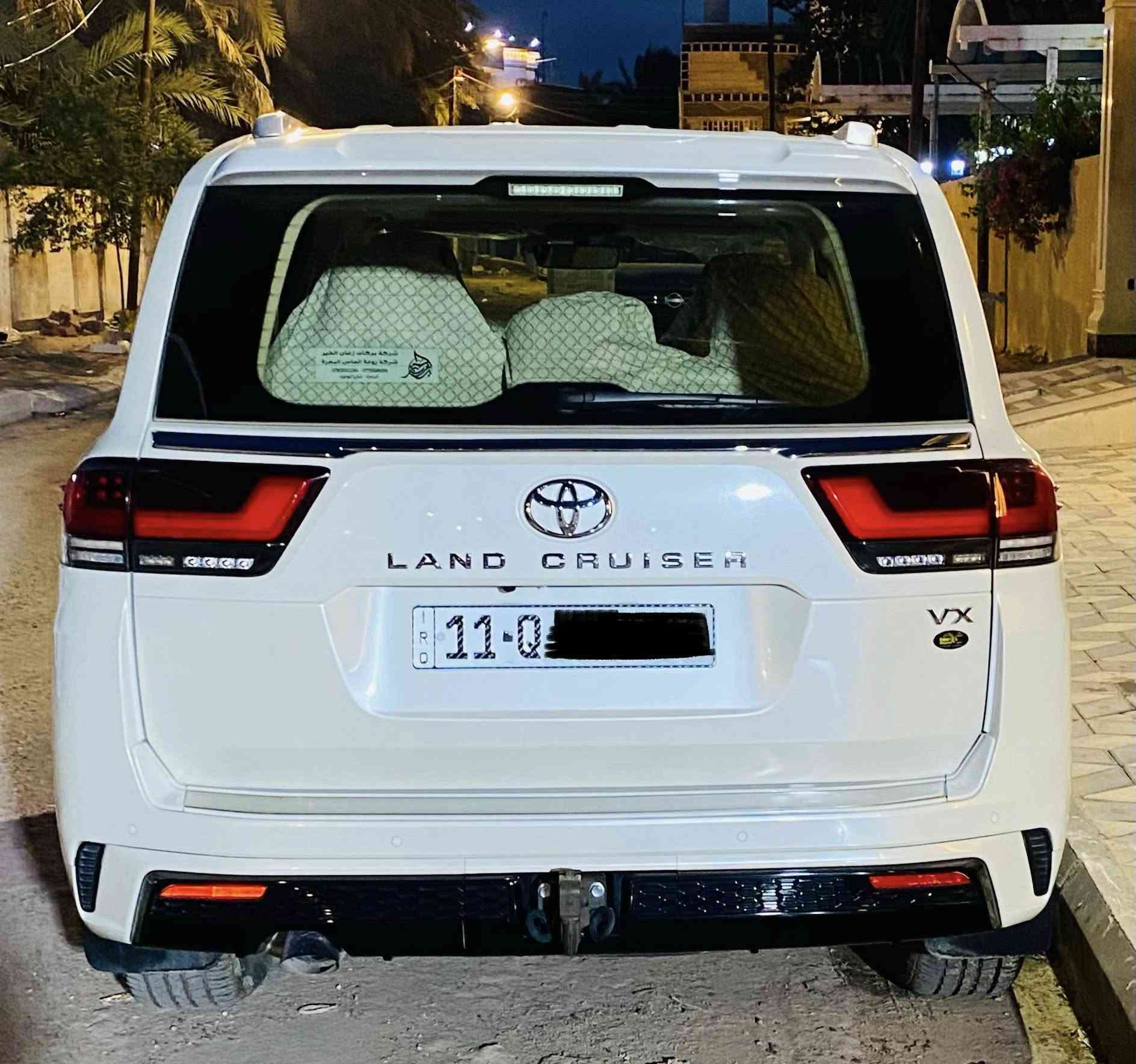السلام عليكم لاندكروز للبيع مواصفات ٧Xبدون تيربو ضمان شركة ساز موديل 24شهر 10 رقم بغداد مكرر بأسمي مغلفة حمايةppf بالكامل اكسترا شيلد درجة 20اعلى فئةالسيارة زيرو جديدة ما ماشية فقط 1000  الف كيلومتر حقيقي من الشركة مع كامل ملحقاتها من بردات وسماعات وعدد وارضيات وكتلوكات وسيارة مكفولة عام من اي ضرر السعر 77 الف للأستفسار ***********
