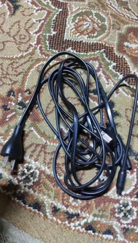 اكسسوارات إلكترونيات • للبيع