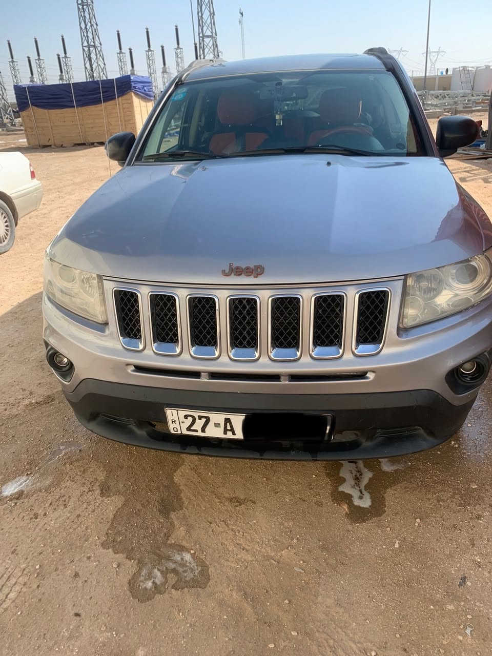 جيب كومباس 2016 سيارة حرة بأسمي تحويل مباشر 
سيارة نظيفة كلش 

محرك اربعة اسلندر 2400
ماشية 80 
تشغيل عن بعد
شاشه كبيرة 
كار بلي و اندرويد اوتو واير ليس
كامرة خلفية دوارة 
فتحة سقف
حادثها بأمريكا جاملغ و بنيد مبدلات وصار بيها حادث بسيط بالعراق بالجاملغ الثاني وبدلته اصلي
للاستفسار الاتصال على الرقم (***********) 
المكان/ناصرية-سوق الشيوخ
اتصل وبيك خير ودلل
